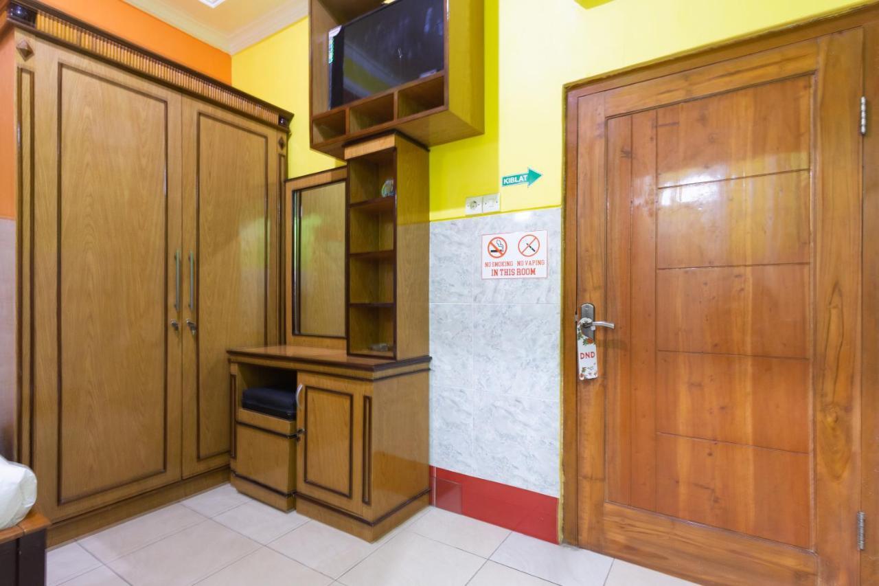 Homestay Gayatri Sawojajar Near Univ Negeri Malang Kampus 2 Mitra Reddoorz Экстерьер фото