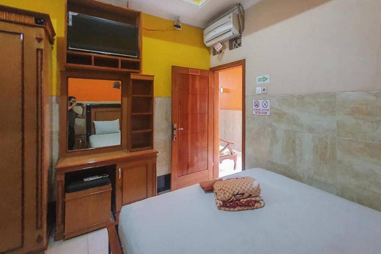 Homestay Gayatri Sawojajar Near Univ Negeri Malang Kampus 2 Mitra Reddoorz Экстерьер фото