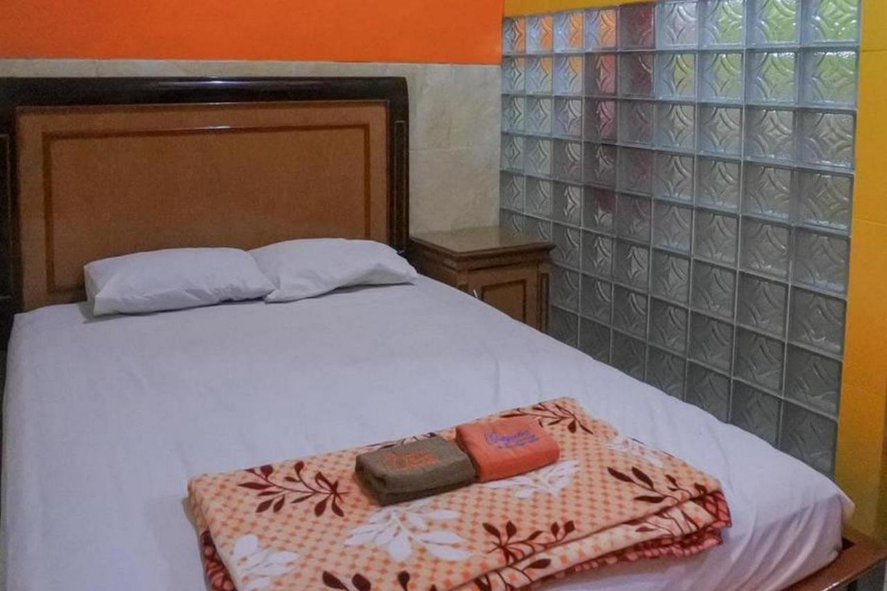 Homestay Gayatri Sawojajar Near Univ Negeri Malang Kampus 2 Mitra Reddoorz Экстерьер фото
